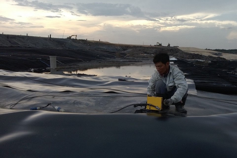 m&aacute;y h&agrave;n bạt nhựa, m&aacute;y h&agrave;n bạt hdpe