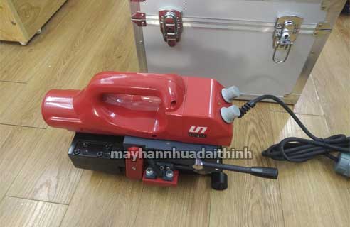 Máy hàn bạt nhựa tự động LST800 Máy hàn bạt nhựa tự động LST800